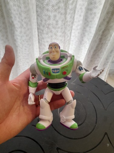 Action figure buzz lightyear - buzz,